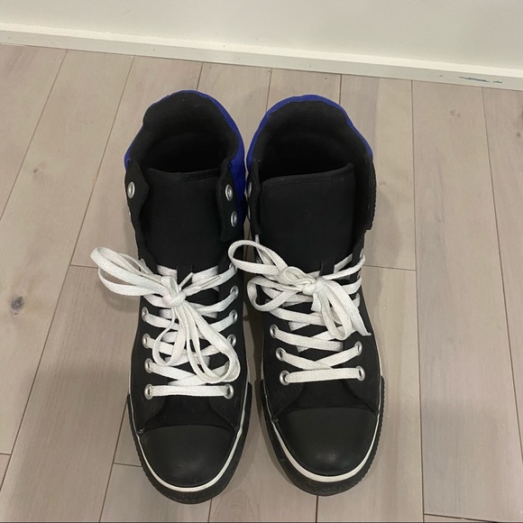 High top converse shoes - Picture 3 of 8